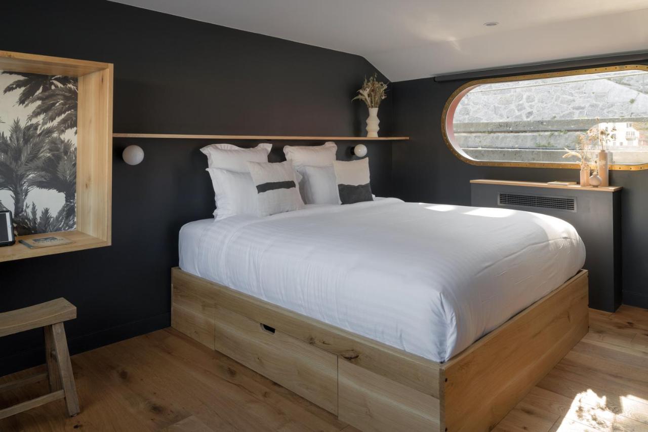 La Peniche - Bed And Bicycle - Tournon Hotel Exterior photo